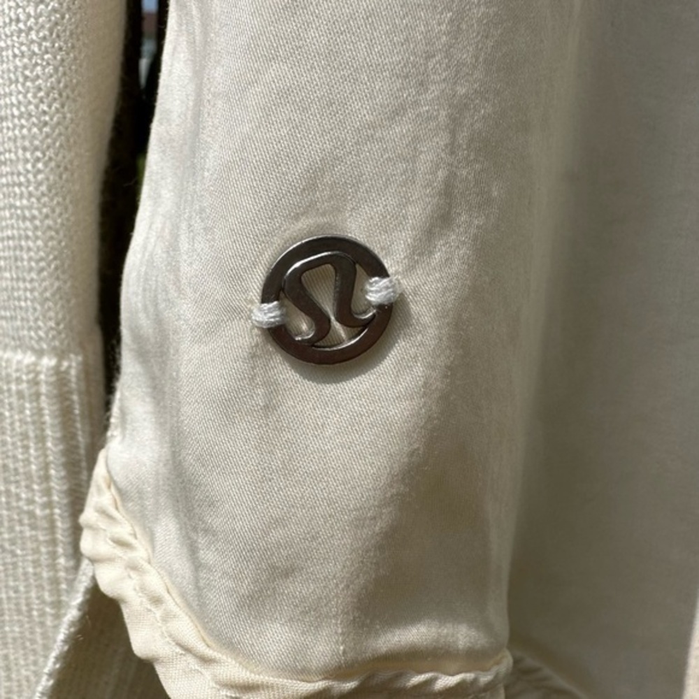 lululemon Women’s Still at Ease Pullover Sweater (Size 8) - Picture 9 of 10